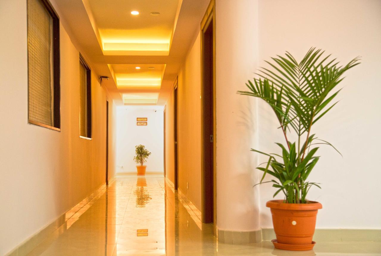 Hotel Rainbow Suites Kannúr Kültér fotó